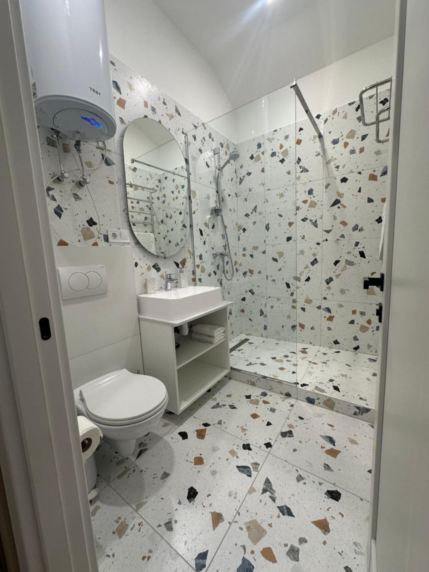 Apartment Suite Mukachevo Eksteriør bilde