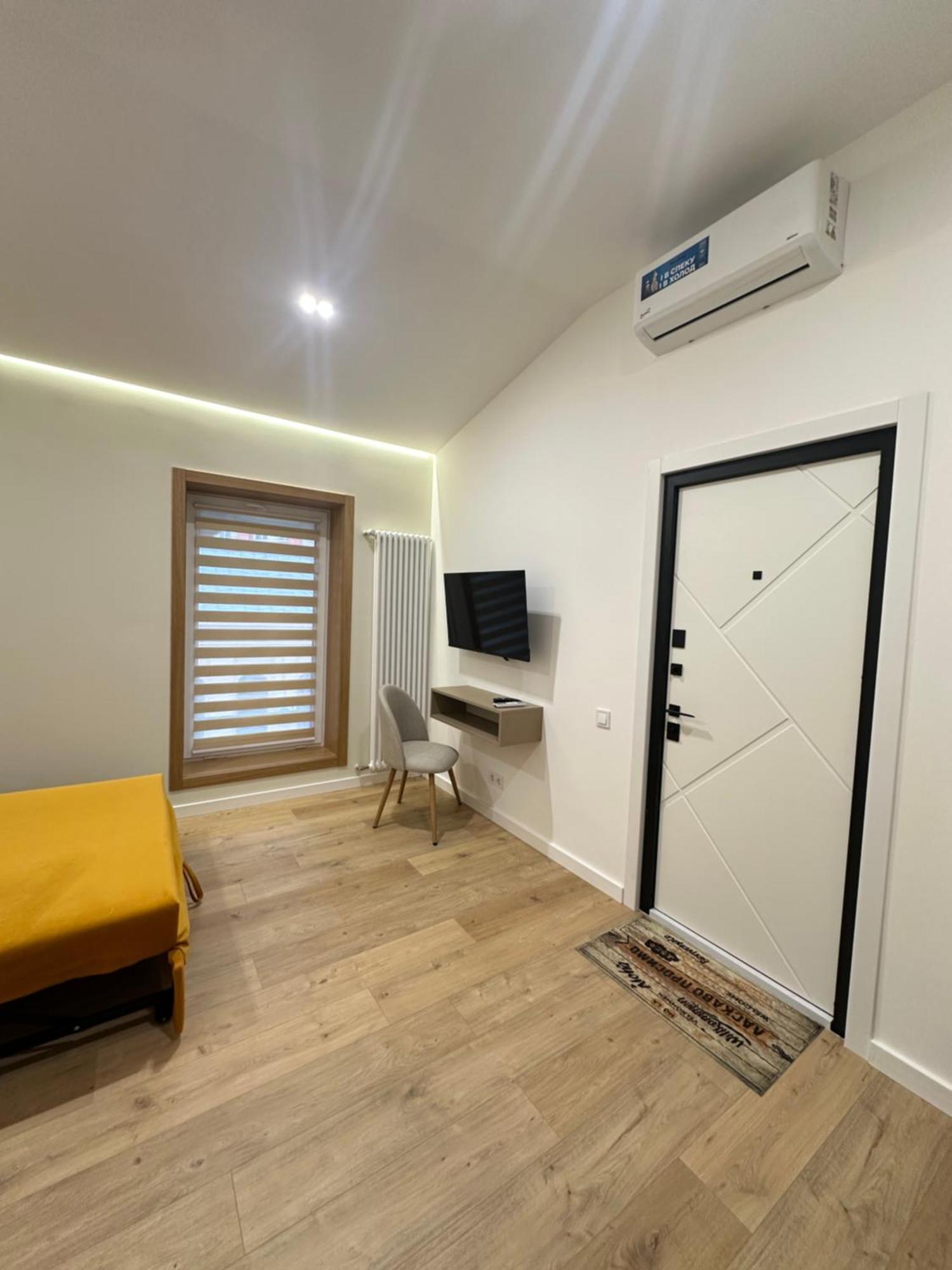 Apartment Suite Mukachevo Eksteriør bilde