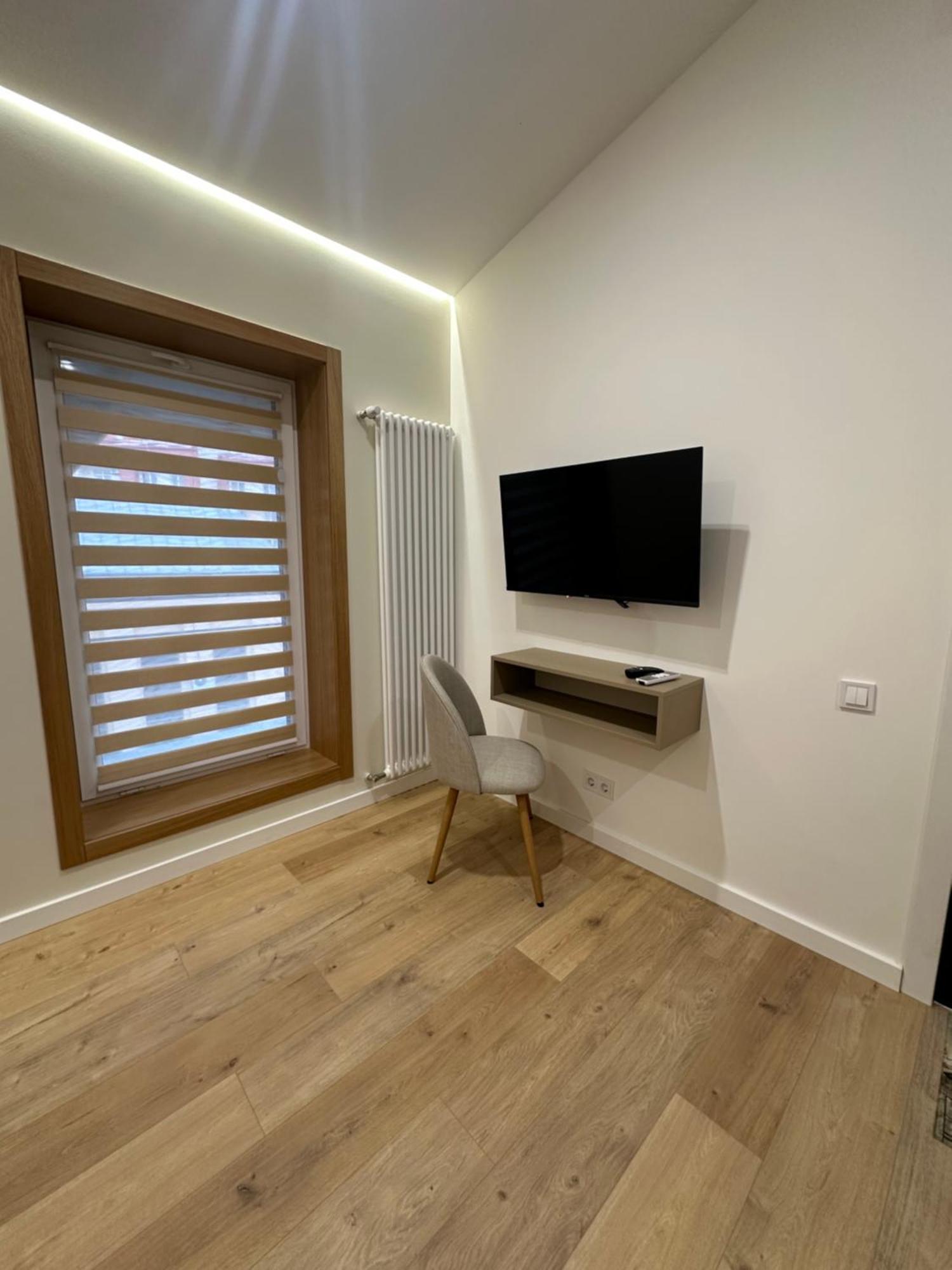 Apartment Suite Mukachevo Eksteriør bilde